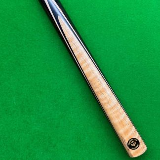 Premium Phoenix Cue Thailand Master Cue 3, crafted from high-grade ash with a figured maple face splice, ebony butt, and dual veneers for superior balance and control.